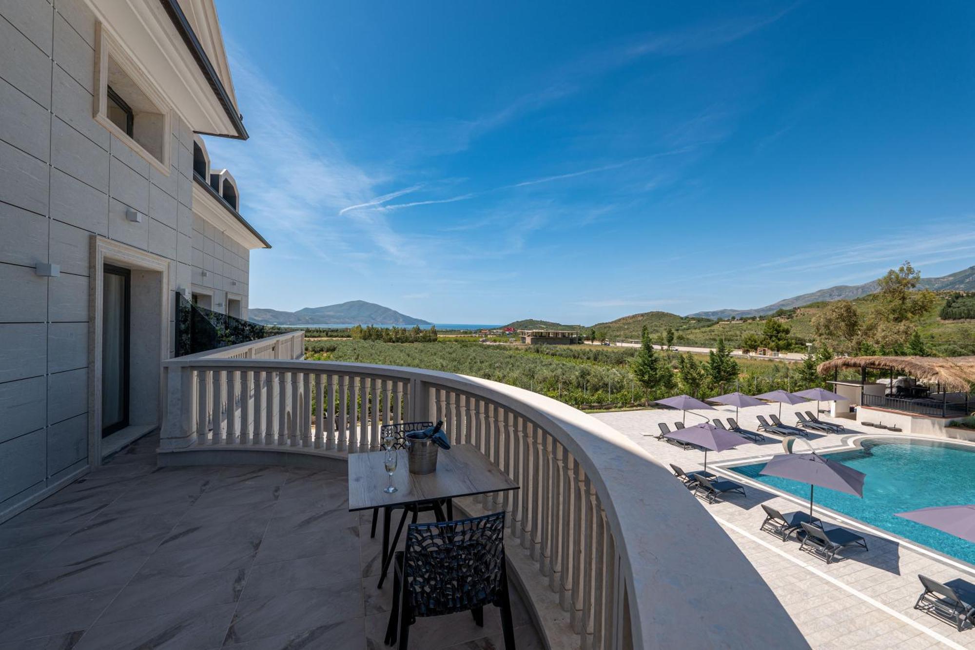 Acros Resort Vlore Bagian luar foto
