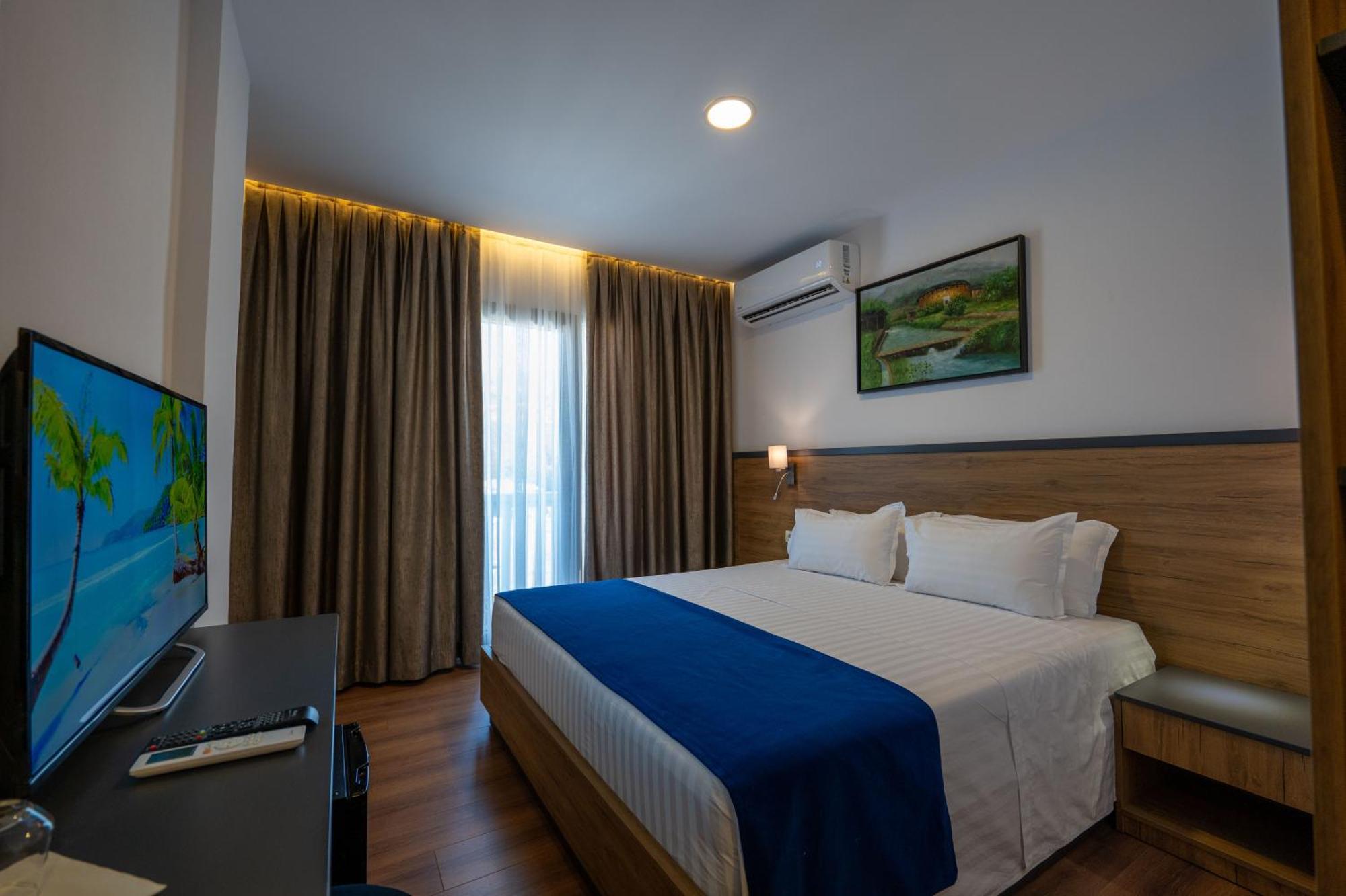 Acros Resort Vlore Bagian luar foto