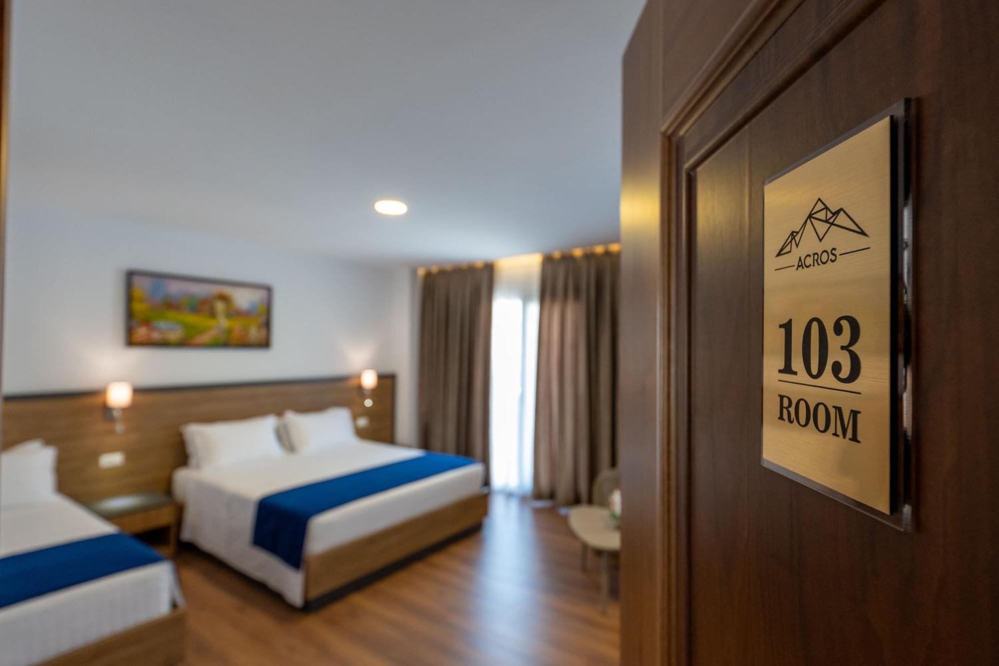 Acros Resort Vlore Bagian luar foto